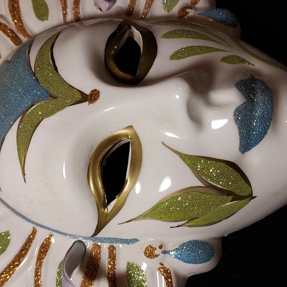 Vintage Hand Painted Ceramic Lis Carnival Face Mask - Picture 2 of 6